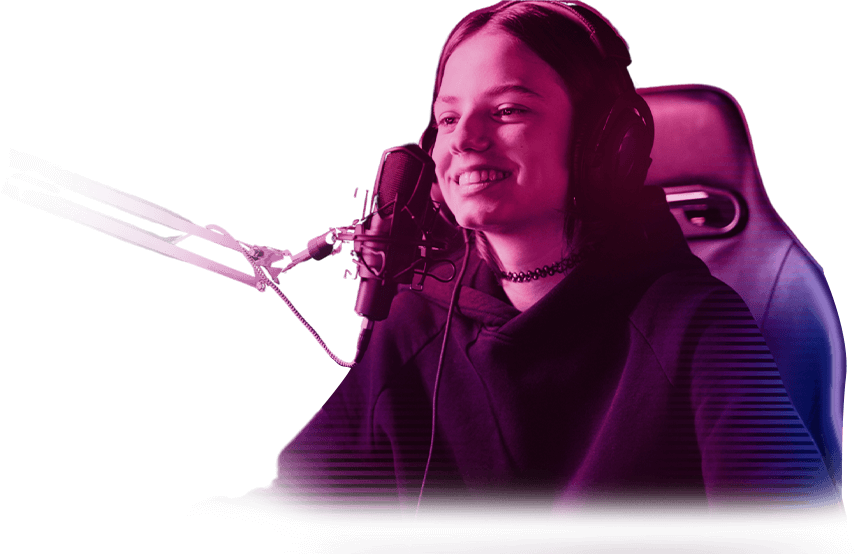 Female content creator streaming with a microphone and headset, representing how Keymailer connects creators with game publishers for exclusive offers and early access.